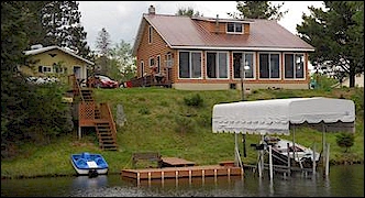 1770 - Lake Home